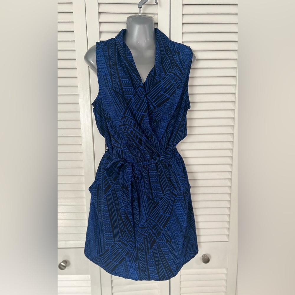 Blue and Black Sleeveless Tie-Waist Dress size medium